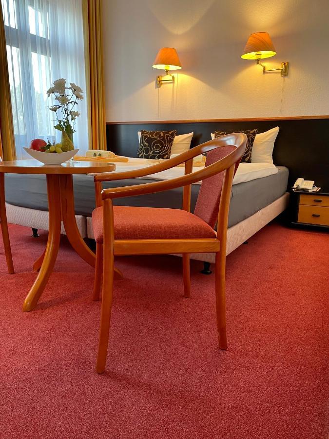 Mustang Inn Am Grossen Garten Hotel